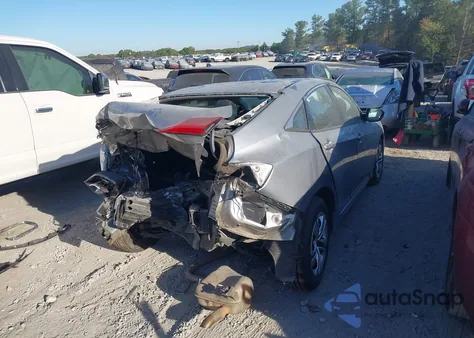 2018 Honda Civic Lx z USA, uszkodzony, nr VIN 19XFC2F50JE042595